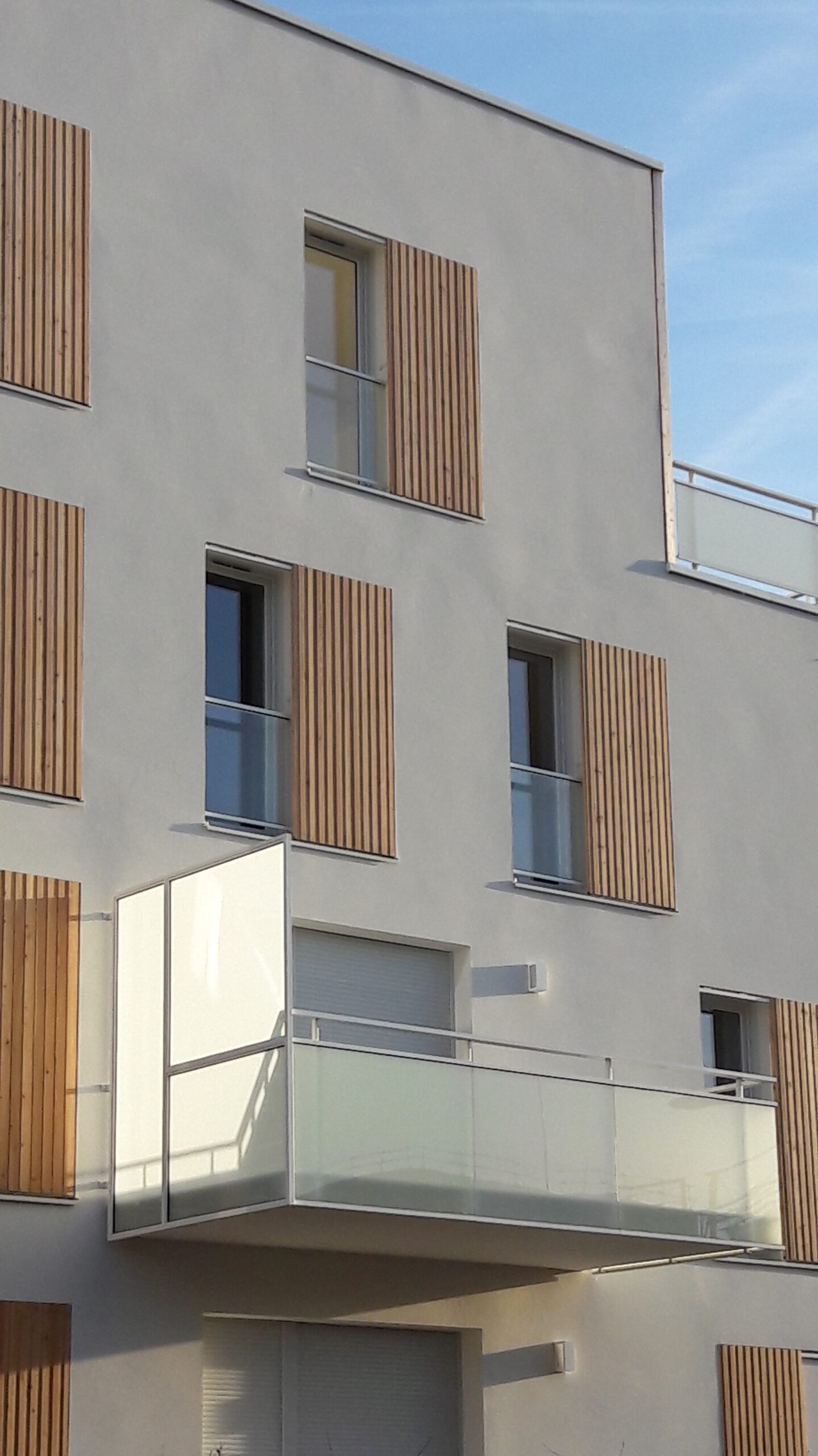 20161214_151824 volets bois coulissants