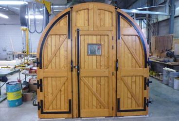 Porte Charretière en Bois