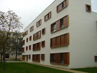volets coulissants en bois