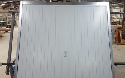 Porte de garage basculante bois sur-mesure