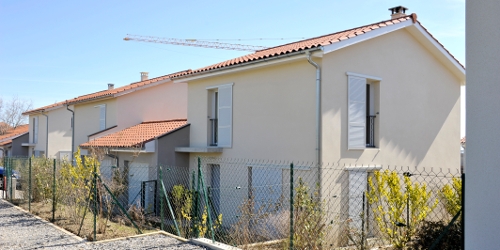 volets à lames persiennées