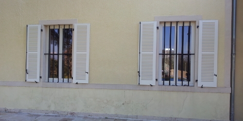 volets battants en bois