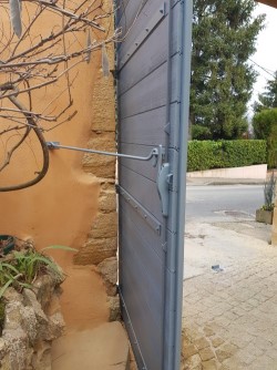 volet provencal bois sur mesure